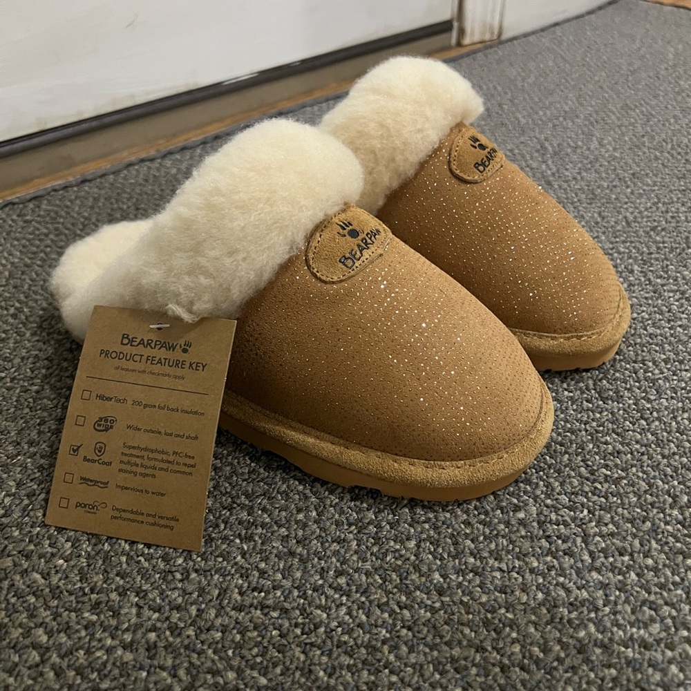 Bearpaw Tan Sparkle Slippers with Cream Fur